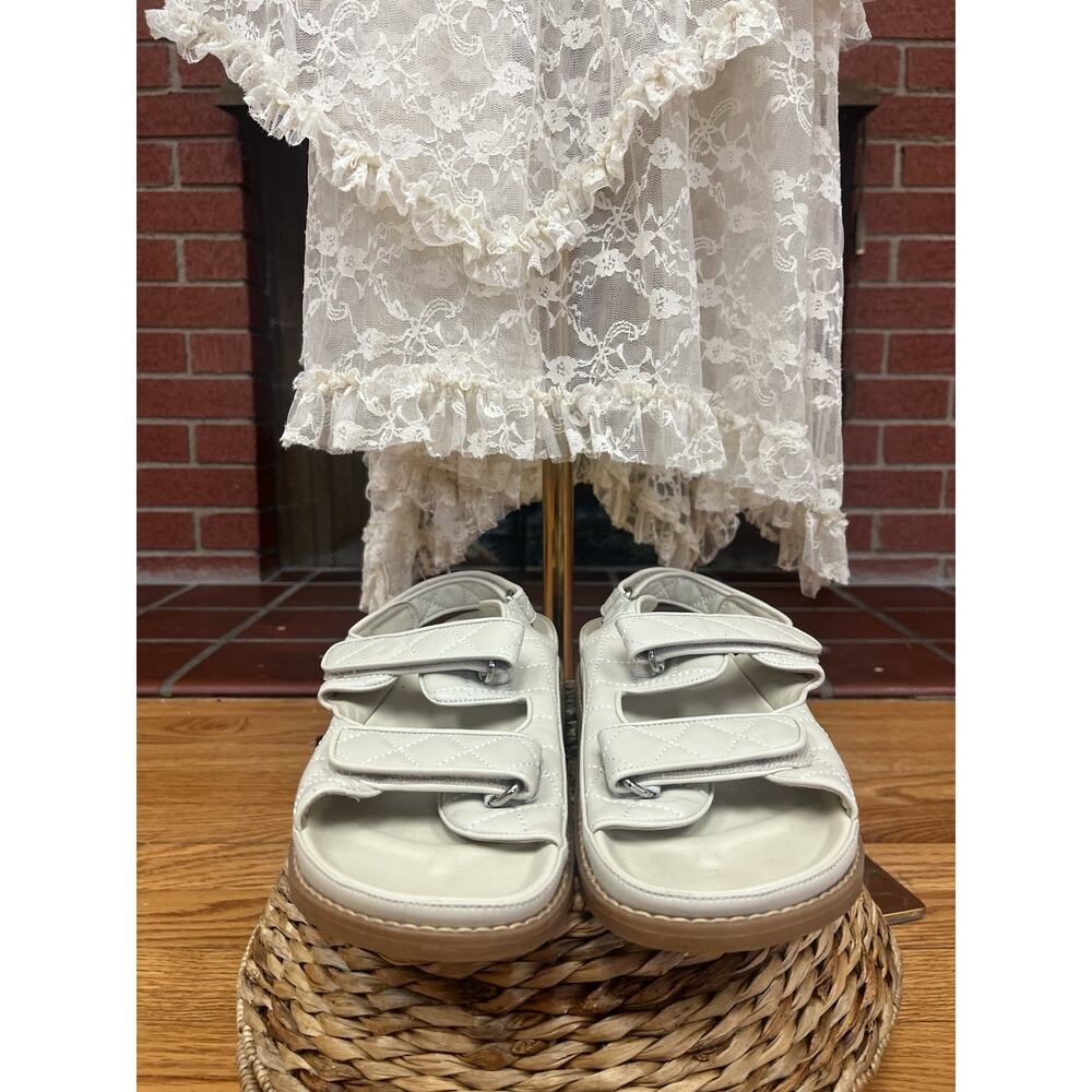 Tony Bianco Hiranni Cream Sheep Nappa Leather Sandals Size 10 Channel